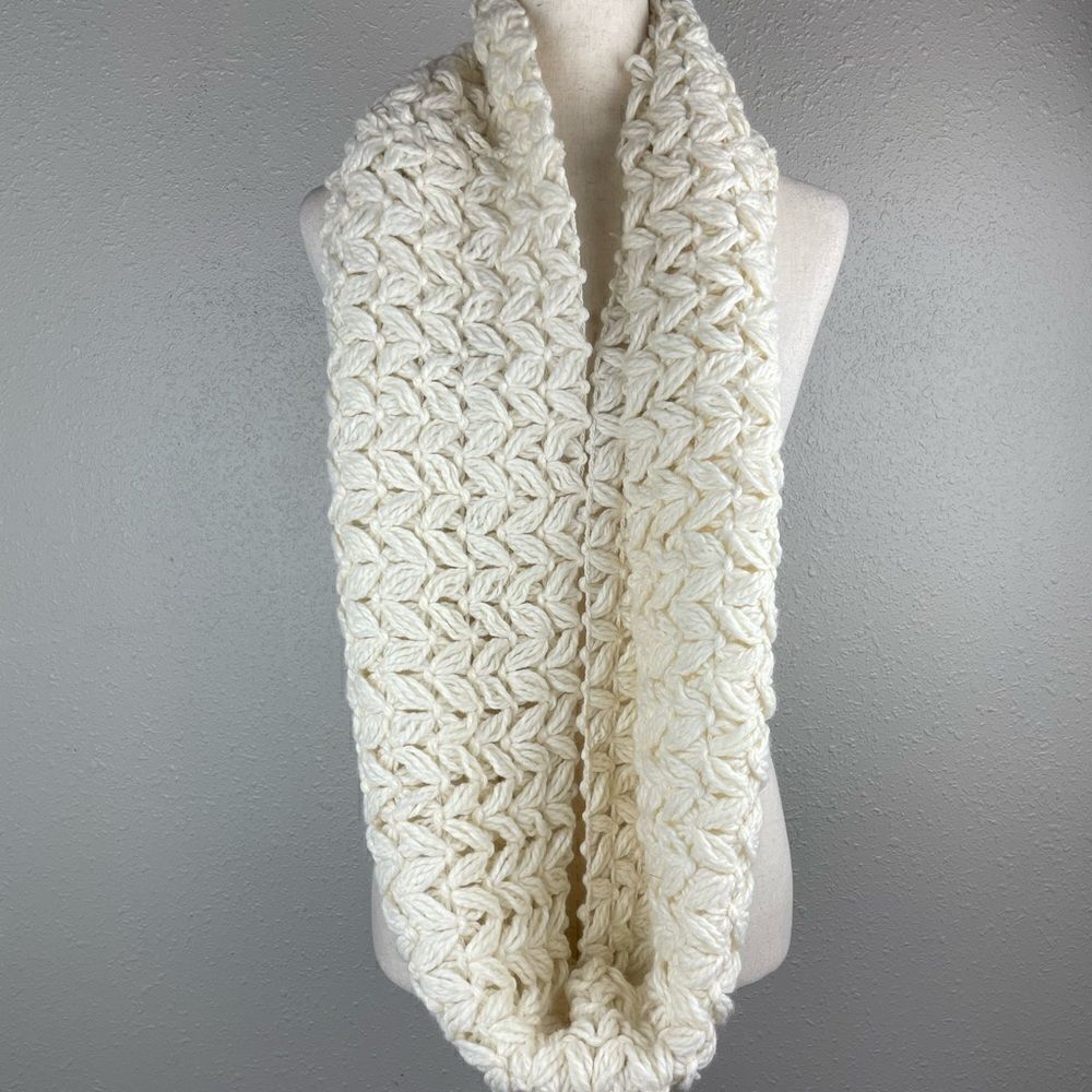 Ivory Infinity Scarf EUC